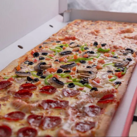 Party pizza half om half