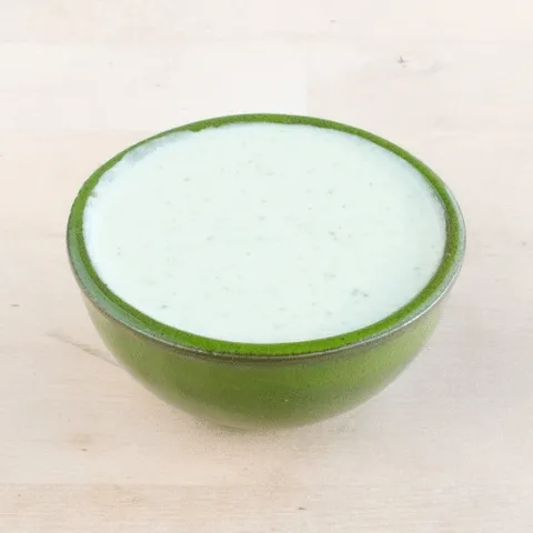 Verse komkommer yoghurt salsa