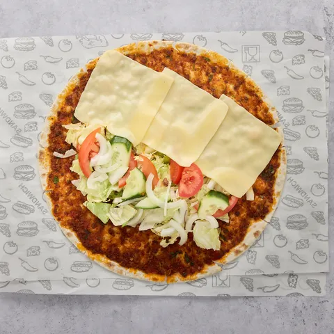 Lahmacun met kaas