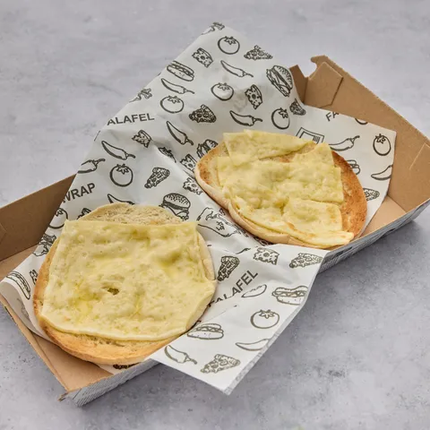 Pita brood gesmolten kaas