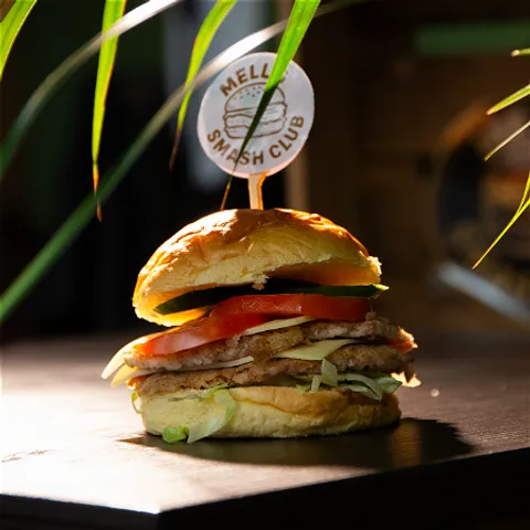 Mell's Excotic Chicken Halal