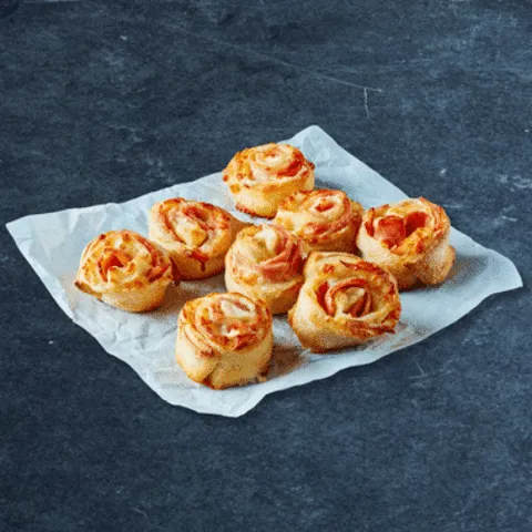 Bacon pizzaroll
