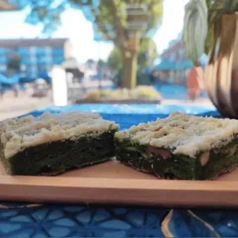 Pandan blondie