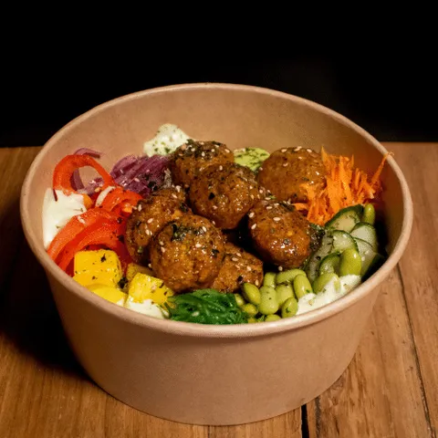 Falafel poké bowl