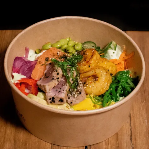 Sashimi zalm en tonijn poké bowl