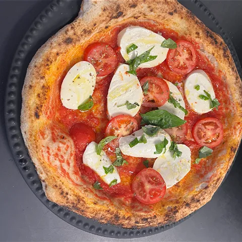 Pizza caprese