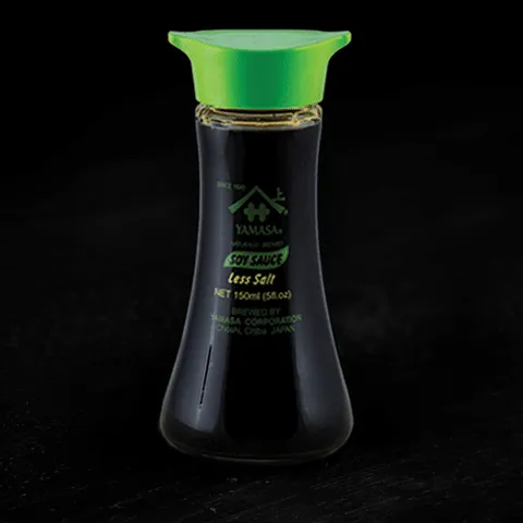 Fles soya less salt