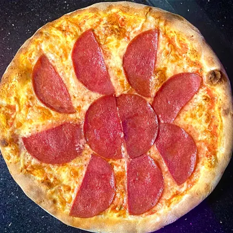 Pizza salami