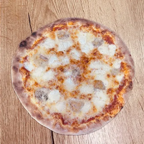 Pizza quattro formaggi