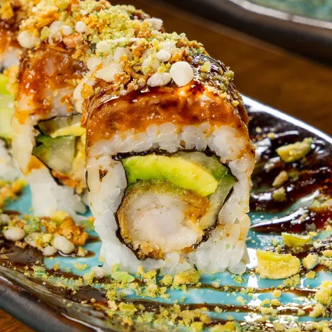 Truffled Flamed Salmon Roll