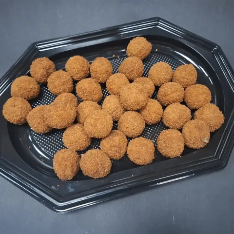 8 bitterballen