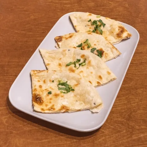 Garlic naan