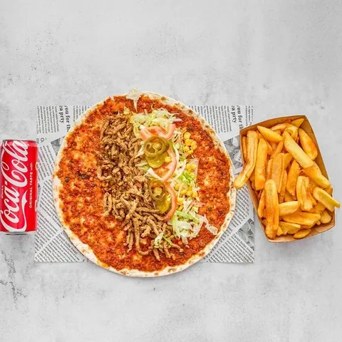 Lahmacun lamsshoarma menu