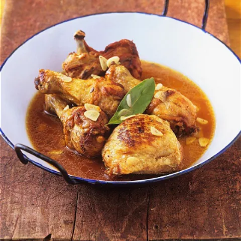 Pollo al Ajillo