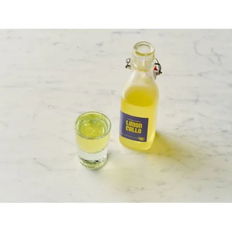 Huisgemaakte limoncello