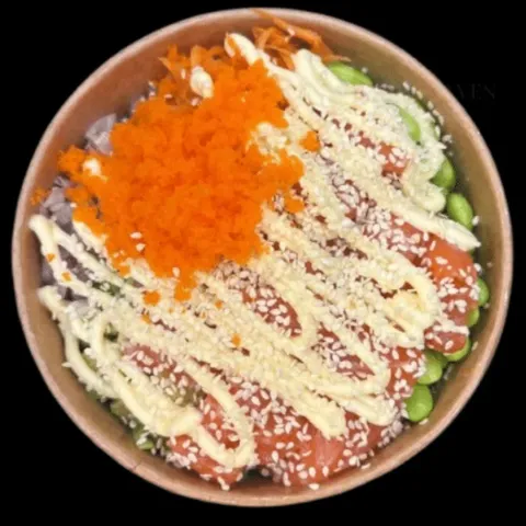 Poké bowls salmon