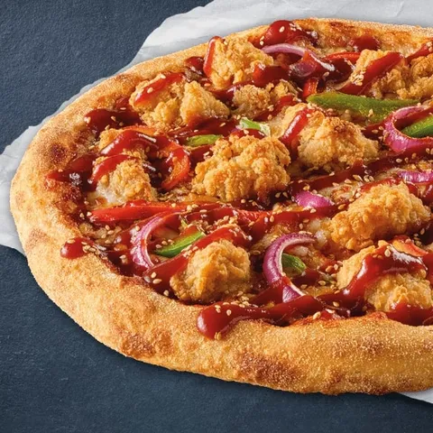 Korean Chicken Pizza