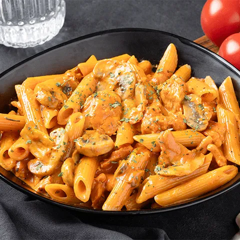 Pasta chicken funghi