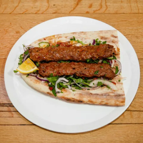 Broodje adana