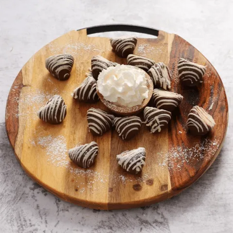 Aardbeien gedipt in chocoladesaus 8 stuks