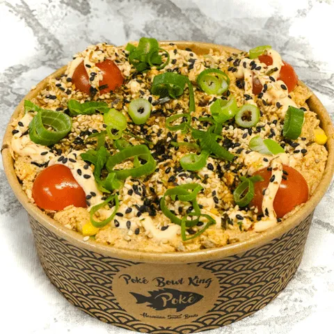 Poké spicy shiso salmon