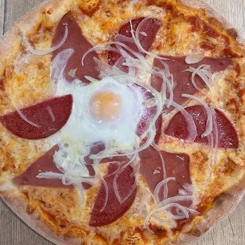 Pizza carbonara
