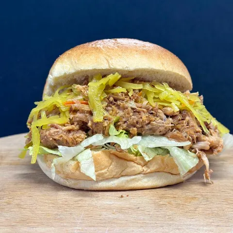 Broodje pulled chicken