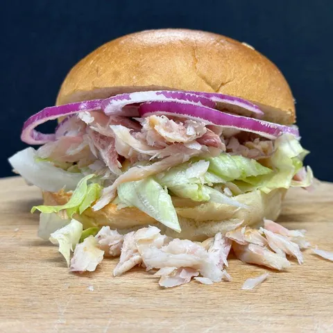 Broodje pulled fish