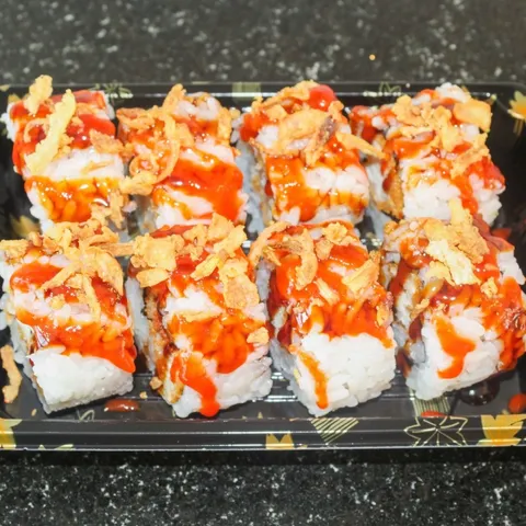 Special uramaki chicken roll