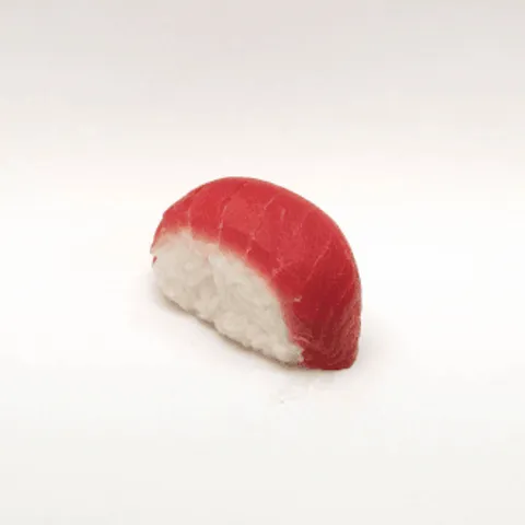 Maguro nigiri