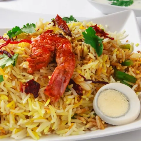 Shahi prawn biryani