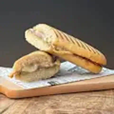 Panini salami brie XL