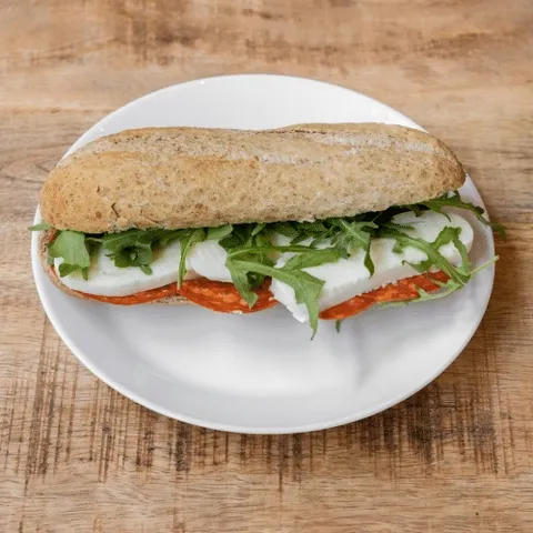 Pistoletje mozzarella chorizo