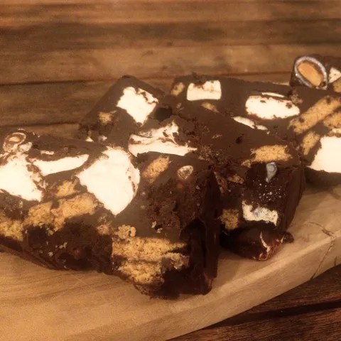 Rocky Crossroad (rocky road meets arretjescake) 50 gr