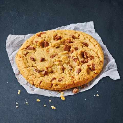 Giant Chocolate Chip Cookie